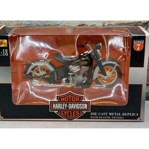 Harley-Davidson Series 7 Die Cast Metal Motorcycle Replica 1:18 Scale Model